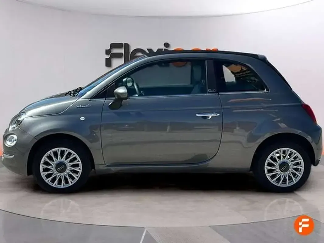 Usado Fiat 500 Dolcevita 71 CV (52 kW) 2023 Gris Descapotable