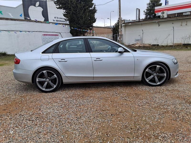 Usado Audi A4 150 CV (110 kW) 2014 Gris plata