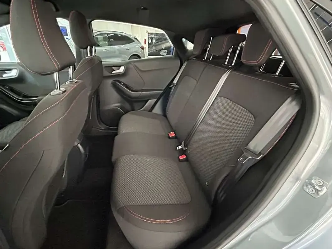 Usado Ford Puma ST-Line 2024 Plateado SUV