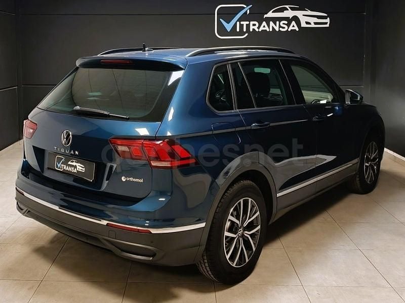 Usado VW Tiguan Life 150 CV (110 kW) 2022 Azul SUV