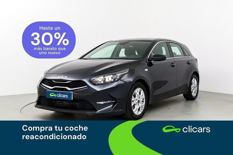 Blanco Usado 2023 Kia Ceed Familiar | 20.490 € (Precio justo) - Imagen 1/4