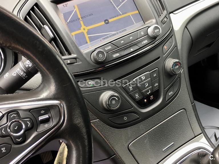Usado Opel Insignia Business 136 CV (100 kW) 2017 Azul Berlina