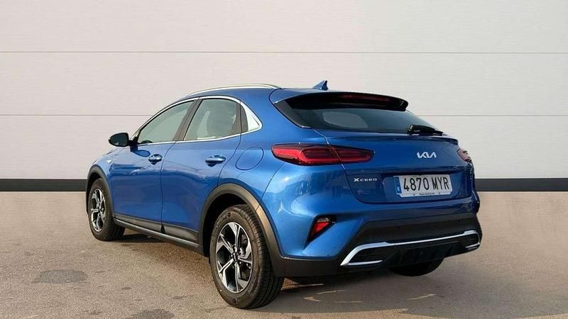 Usado Kia XCeed 101 CV (74 kW) 2025 Azul SUV