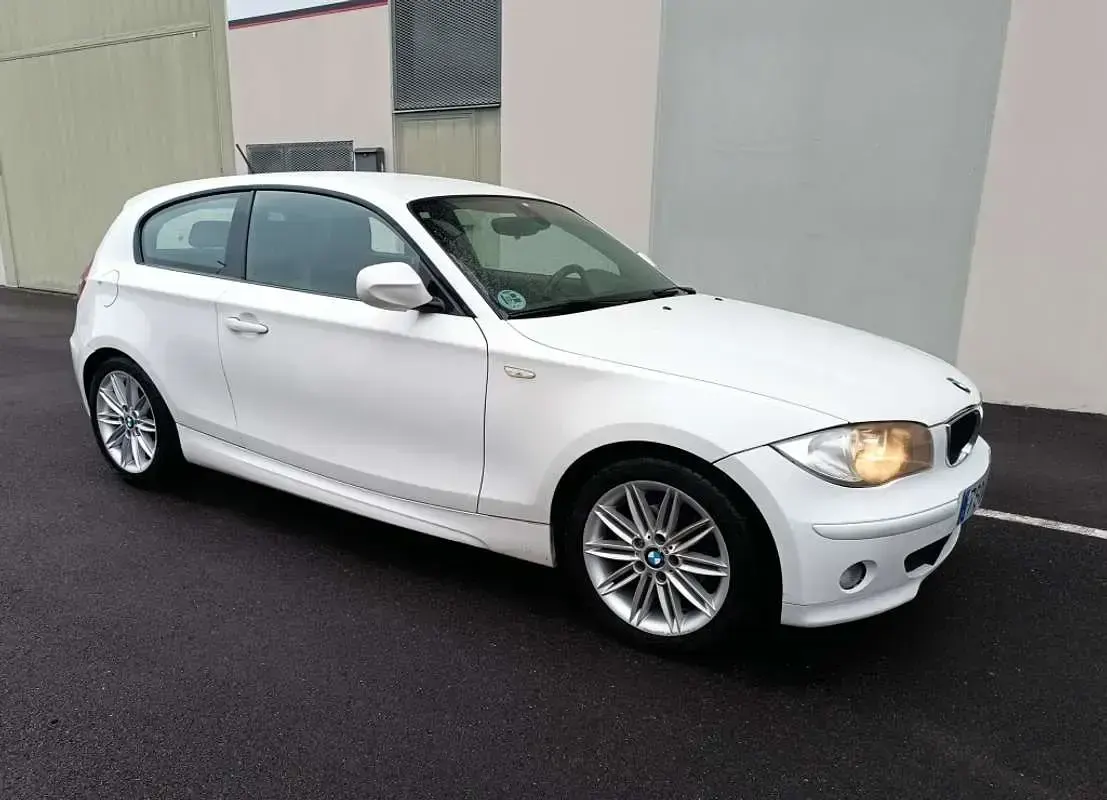 Usado BMW 116 116 CV (85 kW) 2010 Blanco Utilitario