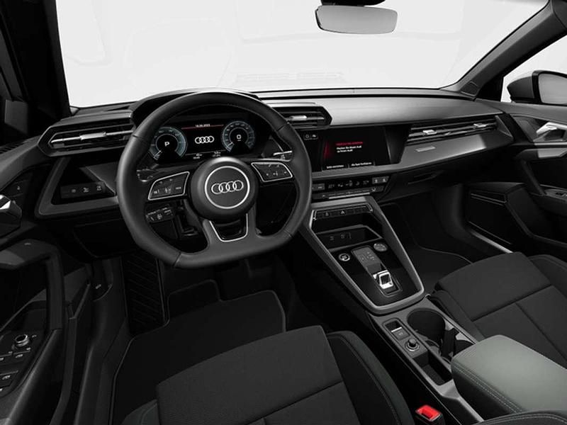 Usado Audi A3 Sportback e-tron S-Line 204 CV (150 kW) 2023 Blanco Utilitario