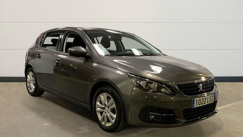 Usado Peugeot 308 Active 130 CV (95 kW) 2021 Gris Utilitario