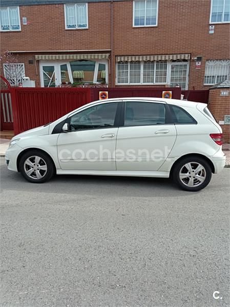 Blanco Usado 2011 Mercedes B200 Monovolumen | 4800 € (Buen precio) - Imagen 1/4
