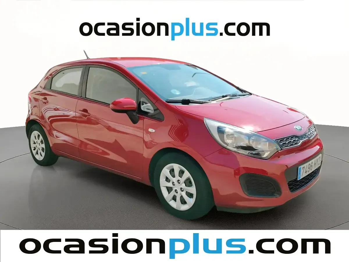 Usado Kia Rio 86 CV (63 kW) 2014 Rojo Utilitario