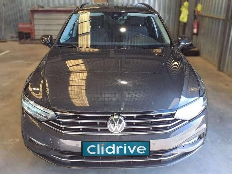Usado VW Passat Executive 150 HP (110 kW) 2023 Carrinha