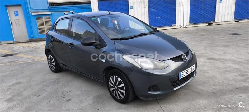 Gris / plata Usado 2008 Mazda 2 Active Berlina | 3990 € (Buen precio) - Imagen 1/4