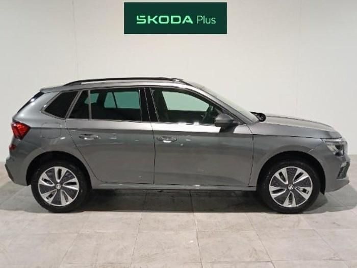 Usado Skoda Kamiq 115 CV (84 kW) 2025 Gris SUV