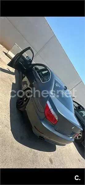 Usado BMW 525 177 CV (130 kW) 2007 Gris / plata Berlina
