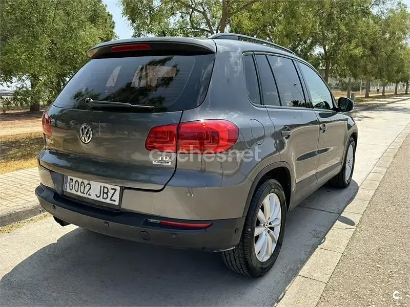 Usado VW Tiguan Advance 150 CV (110 kW) 2015 Gris / plata SUV