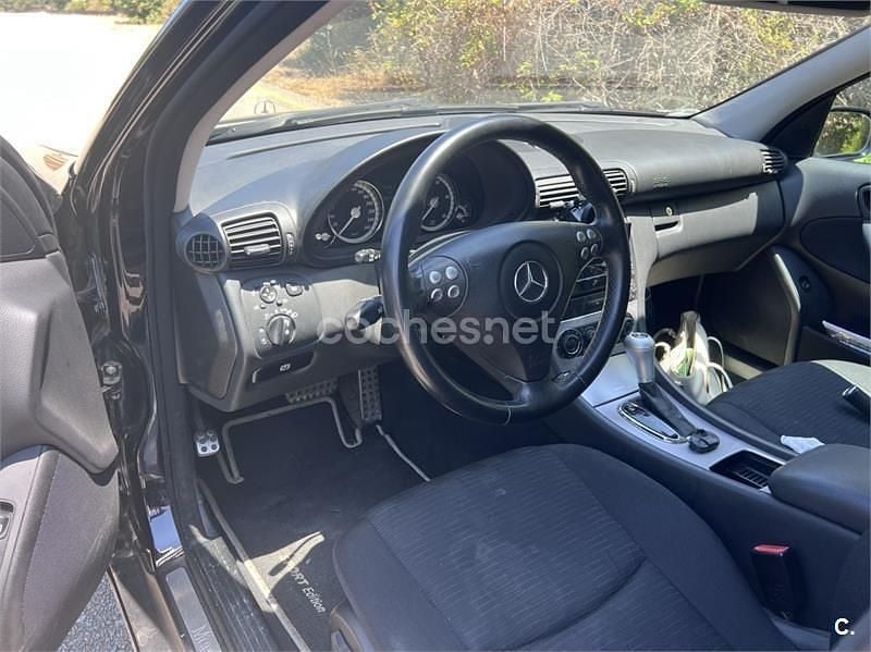 Negro Usado 2006 Mercedes C220 Elegance Berlina | 4900 € (Precio justo) - Imagen 1/2