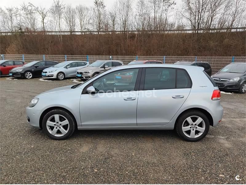 Usado VW Golf VI Advance 105 CV (77 kW) 2011 Gris / plata Utilitario