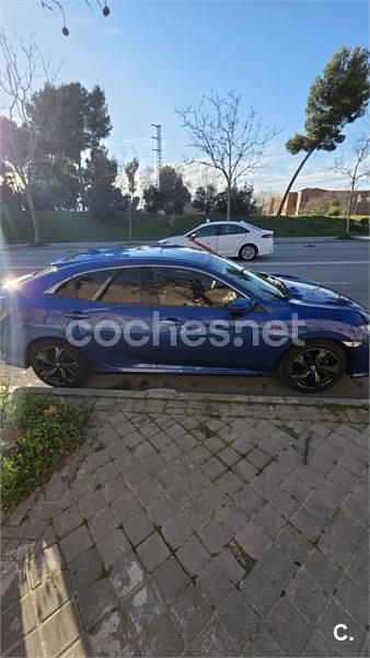 Usado Honda Civic Elegance 129 CV (94 kW) 2018 Azul Berlina