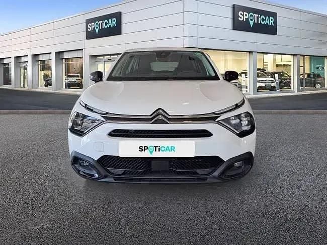 Begagnad Citroën e-C4 100 kW (137 HK) 2024 Vit Sedan