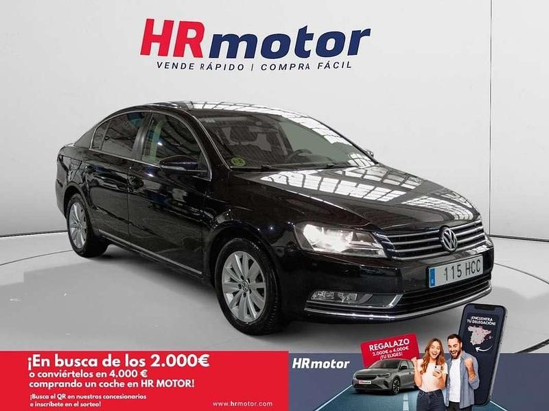 Negro Usado 2011 VW Passat Advance Berlina | 9490 € (Precio justo) - Imagen 1/4