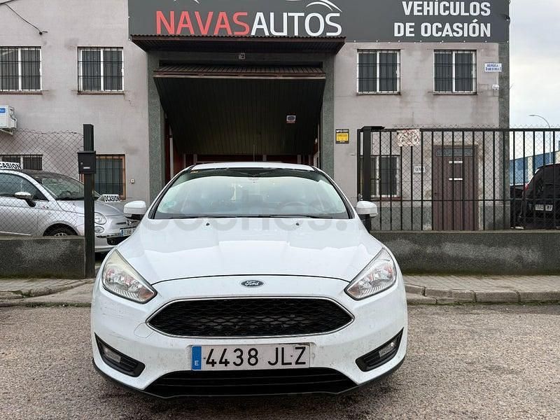 Blanco Usado 2016 Ford Focus Trend Berlina | 8590 € (Super precio) - Imagen 1/4