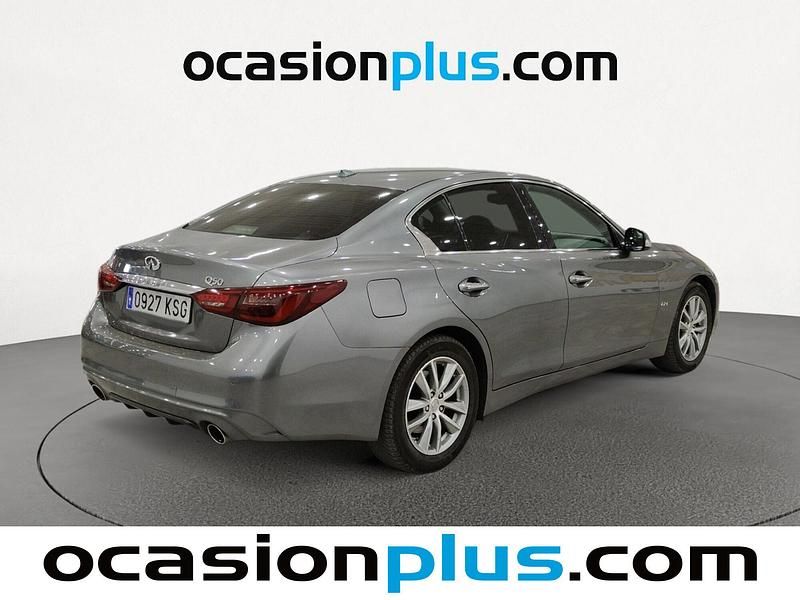 Usado Infiniti Q50 Premium 170 CV (125 kW) 2018 Gris Berlina