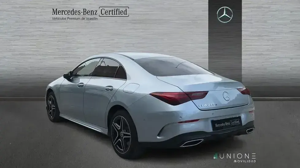 Usado Mercedes CLA250e 218 CV (160 kW) 2024 Gris Berlina