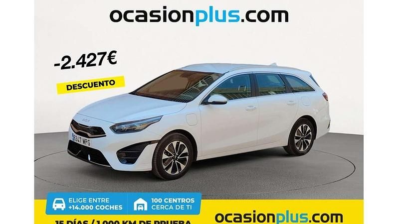 Blanco Usado 2024 Kia Ceed Familiar | 23.910 € (Un poco caro) - Imagen 1/4