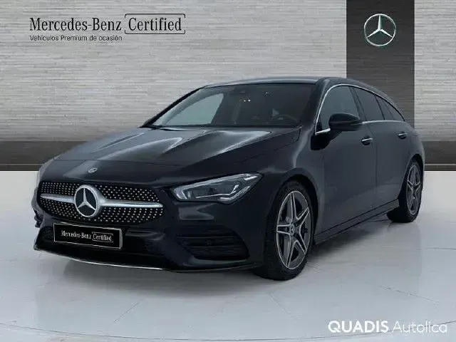 Usado Mercedes CLA200 Shooting Brake 163 CV (119 kW) 2022 Negro cosmos Familiar