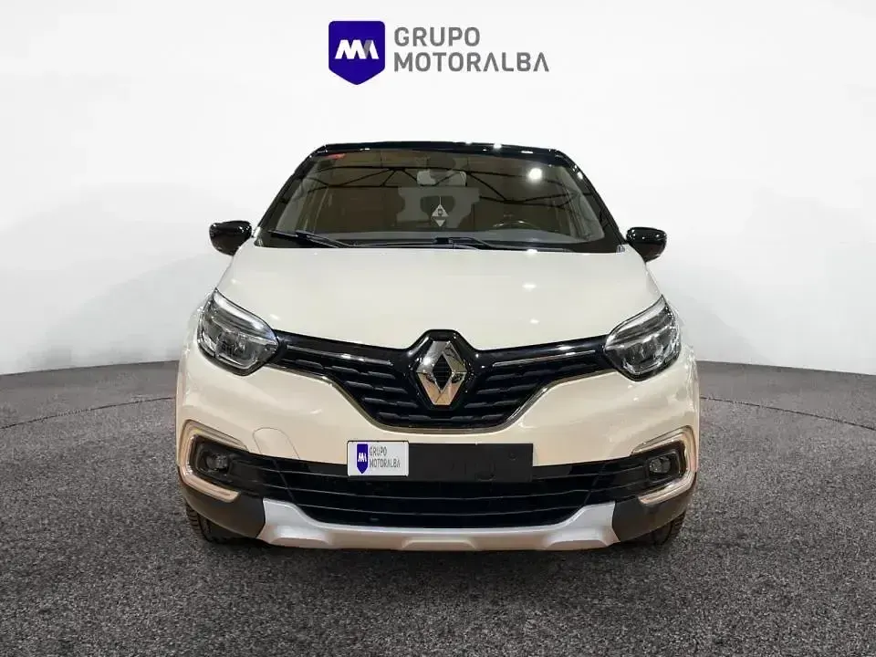 Usado Renault Captur Zen 90 CV (66 kW) 2019 Beige SUV