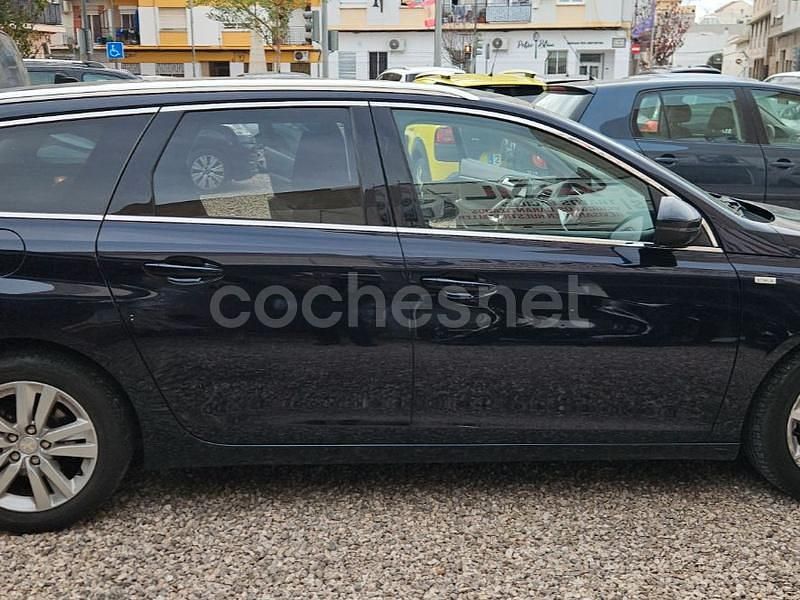 Usado Peugeot 308 SW Business-Line 115 CV (84 kW) 2015 Negro Familiar