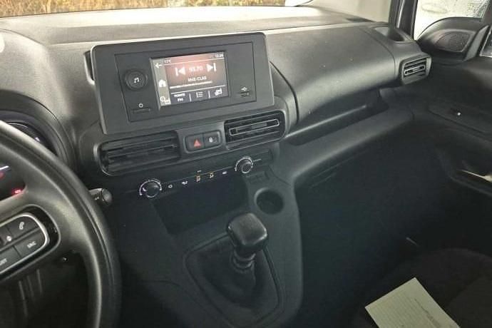 Usado Fiat Doblò 100 CV (73 kW) 2023 Monovolumen