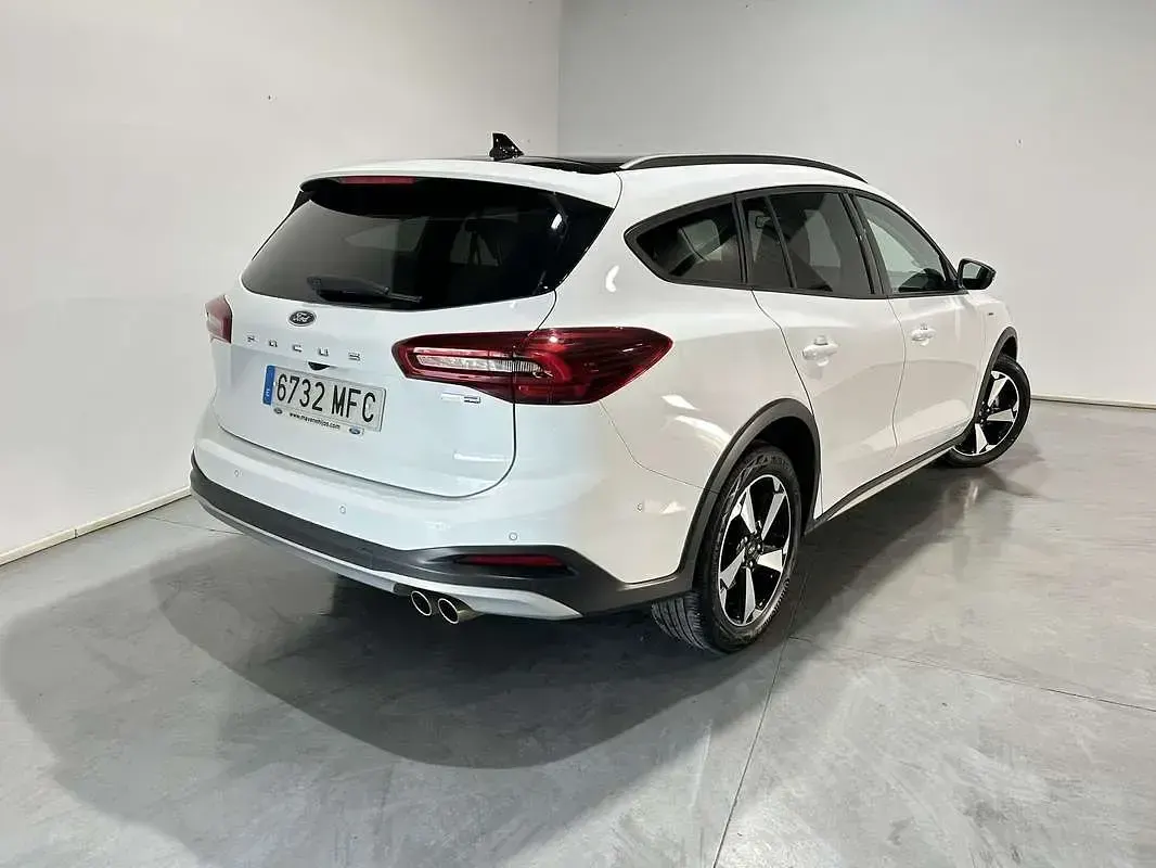 Usado Ford Focus Active 125 CV (91 kW) 2023 Blanco Utilitario