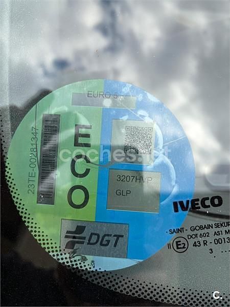 Usado Iveco Daily 146 CV (107 kW) 2012 Gris / plata Pickup/Camioneta