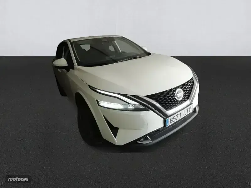 Usado Nissan Qashqai Acenta 140 CV (102 kW) 2021 Blanco SUV