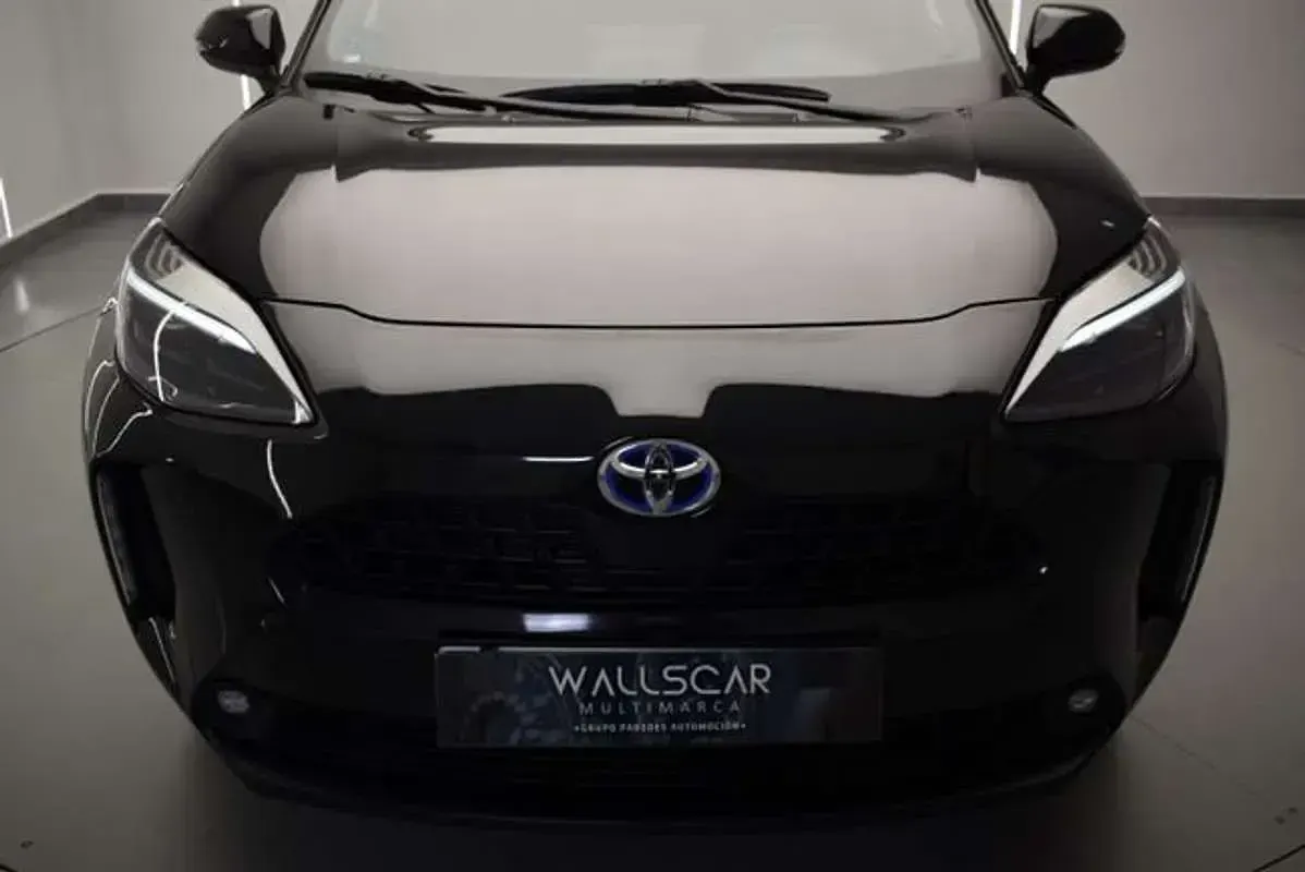 Usado Toyota Yaris Cross Connect Style 116 CV (85 kW) 2022 Negro SUV