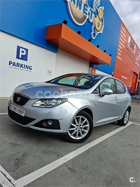 Gris / plata Usado 2011 Seat Ibiza Sport Berlina | 3800 € (Buen precio) - Imagen 1/4