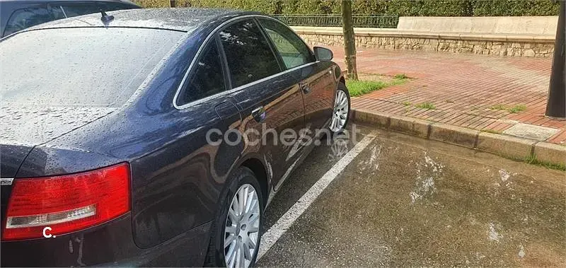 Usado Audi A6 233 CV (171 kW) 2007 Violeta / lila Berlina