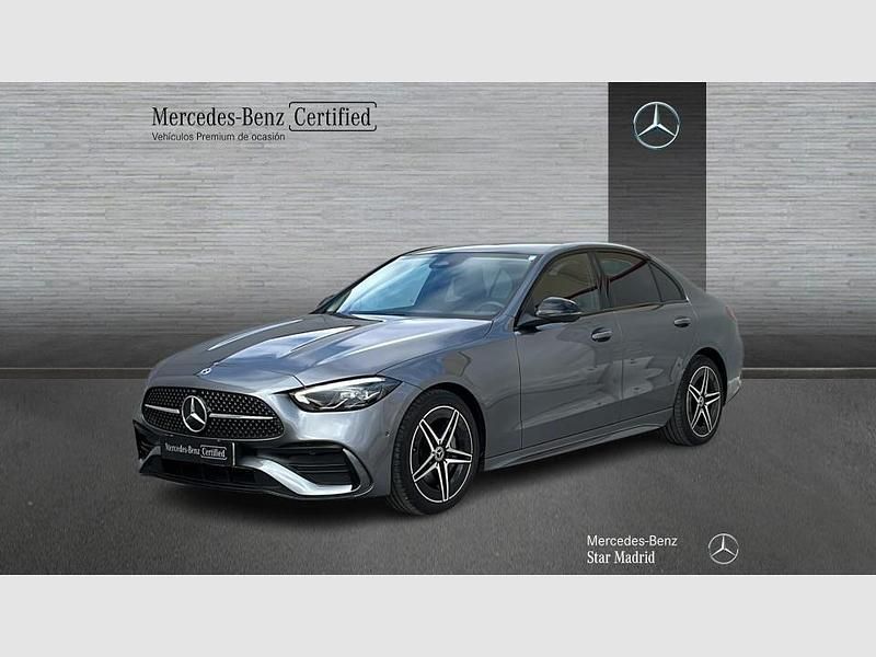 Usado Mercedes C220 AMG line 200 CV (147 kW) 2025 Gris selenita (metalizado) Berlina