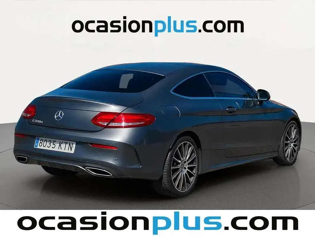 Usado Mercedes C220 170 CV (125 kW) 2019 Gris Coupe