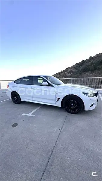 Usado BMW 318 Comfort Edition 150 CV (110 kW) 2020 Blanco Familiar
