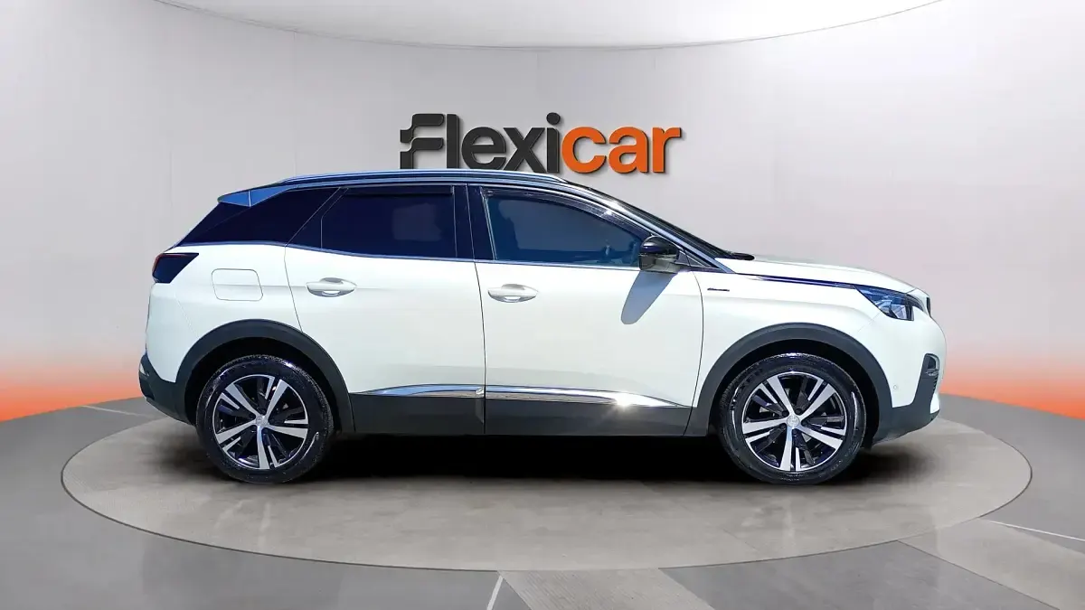 Usado Peugeot 3008 GT-line 131 CV (96 kW) 2018 Blanco SUV