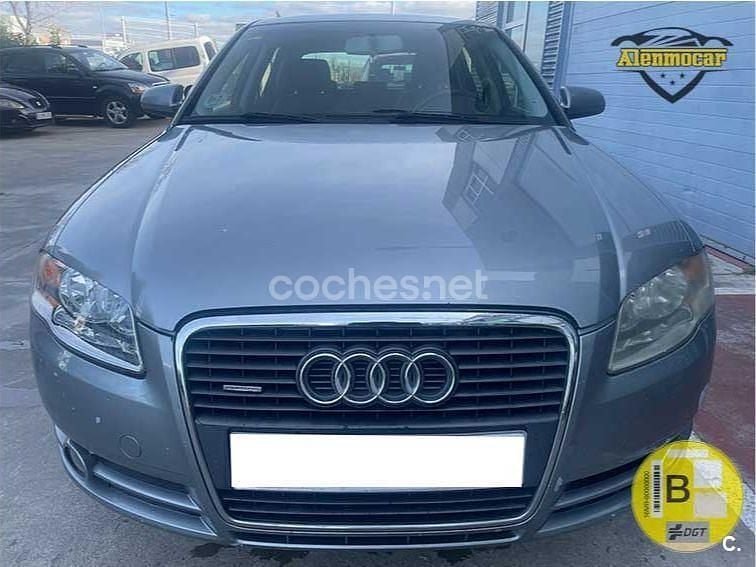 Usado Audi A4 140 CV (102 kW) 2007 Gris / plata Berlina