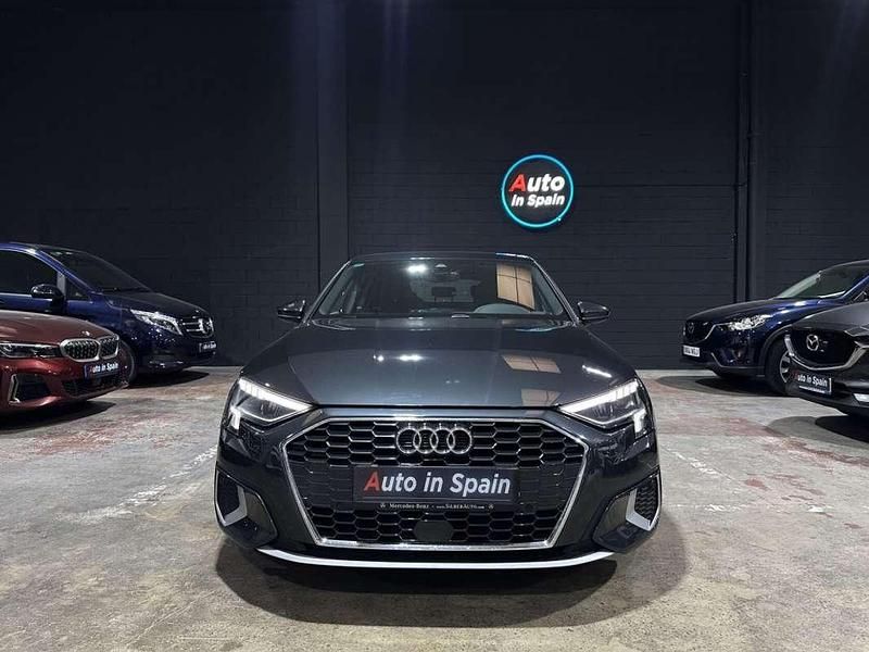 Usado Audi A3 Sportback Advanced 150 CV (110 kW) 2022 Gris Utilitario