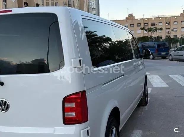 Usado VW Caravelle 204 CV (150 kW) 2018 Blanco Van