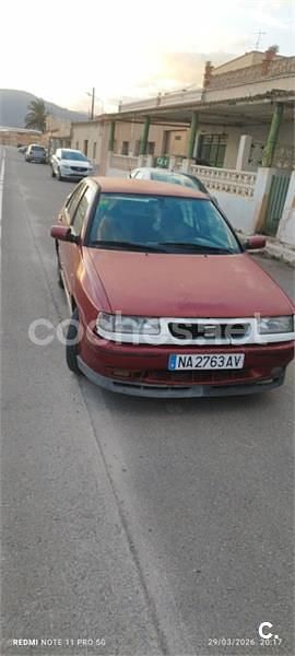 Usado Seat Toledo SE 90 CV (66 kW) 1998 Rojo Berlina