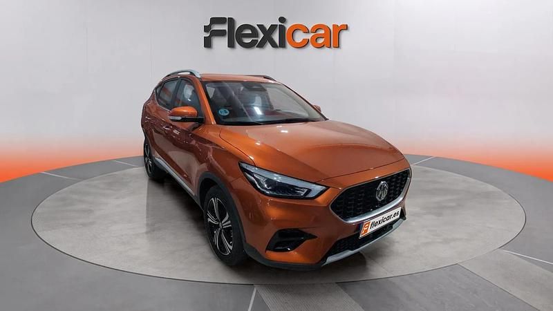 Usado MG ZS Comfort 116 HP (85 kW) 2025 Laranja SUV