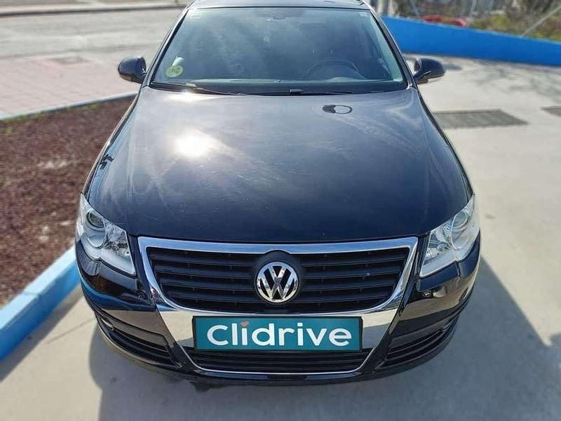 Usado VW Passat Edition 110 CV (80 kW) 2010 Negro Berlina