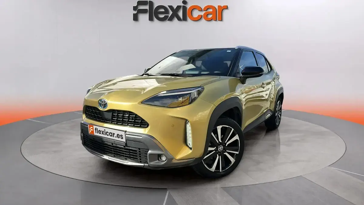 Usado Toyota Yaris Edition 116 CV (85 kW) 2022 Amarillo Utilitario