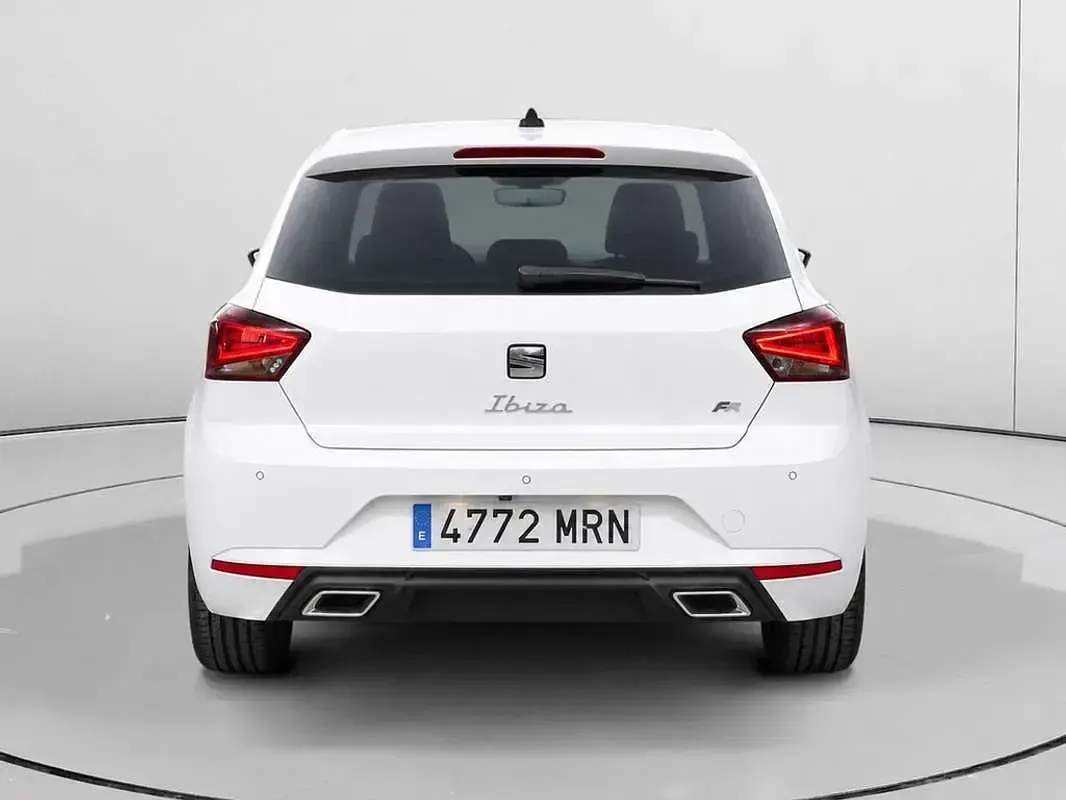 Usado Seat Ibiza FR 150 CV (110 kW) 2024 Blanco Utilitario