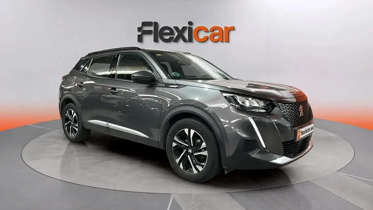Usado Peugeot 2008 Allure 101 HP (74 kW) 2020 SUV