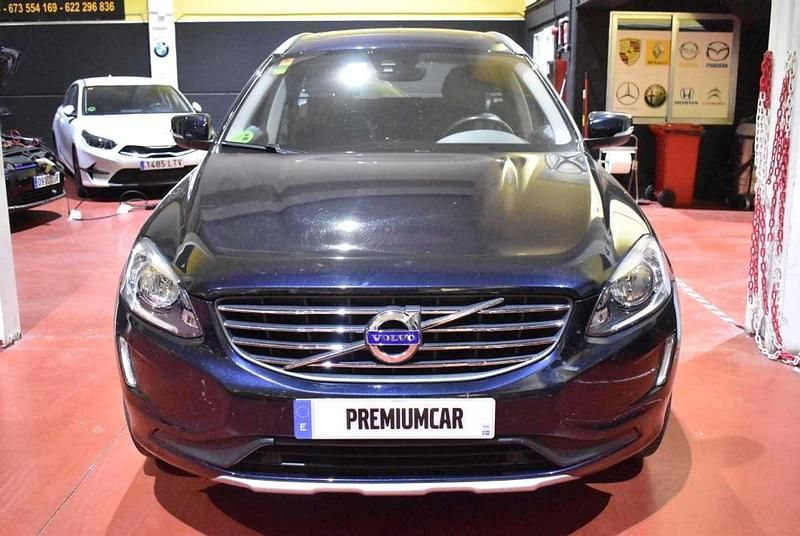 Usado Volvo XC60 Summum 150 CV (110 kW) 2015 Azul SUV
